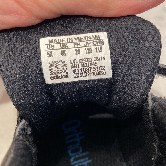 Adidas high top kids shoes black and silver - Picture 3 of 4